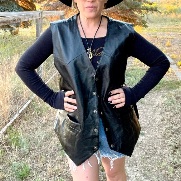 Vintage 100% Leather Biker Snap Front Motorcycle Vest Size 3XL - Picture 3 of 8